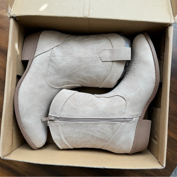 Western Cowgirl Ankle Boots SIZE 10 - Picture 1 of 8